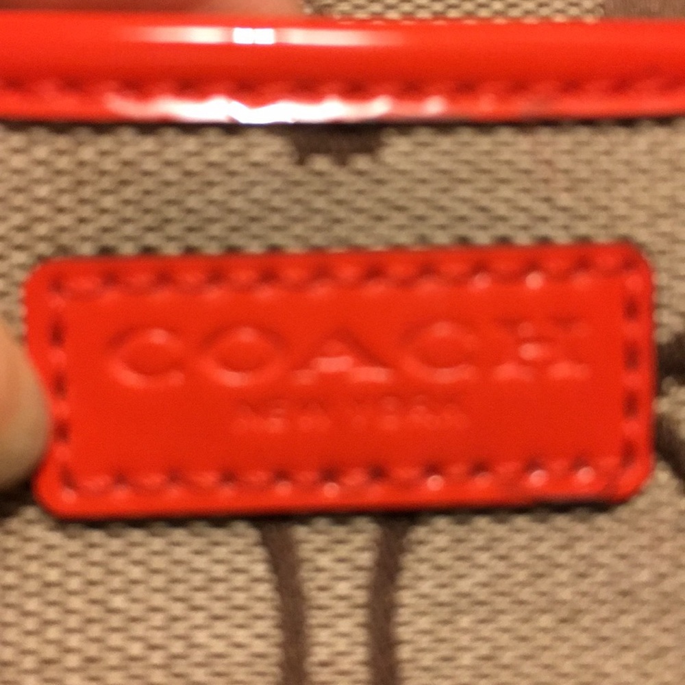 Coach wristlet, perfect Condition! - Picture 5 of 5